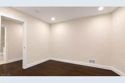 7 Maple St #1, Bloomfield, NJ 07003 - Photo 7