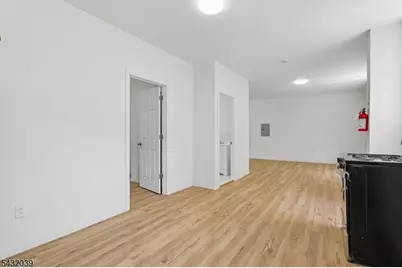 55 Hawkins St, Newark, NJ 07105 - Photo 7
