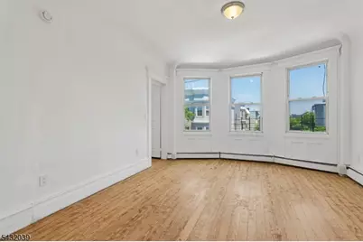 55 Hawkins St, Newark, NJ 07105 - Photo 33