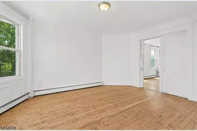55 Hawkins St, Newark, NJ 07105 - Photo 33