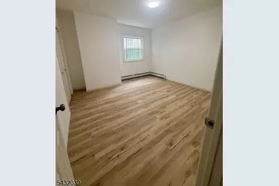 55 Hawkins St, Newark, NJ 07105 - Photo 3