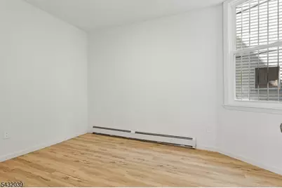 55 Hawkins St, Newark, NJ 07105 - Photo 15