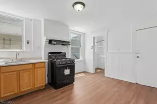 55 Hawkins St, Newark, NJ 07105 - Photo 19