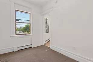 55 Hawkins St, Newark, NJ 07105 - Photo 23