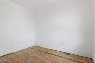 55 Hawkins St, Newark, NJ 07105 - Photo 35