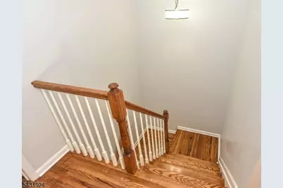 5 Hansen Pl, Wayne Twp., NJ 07470 - Photo 19