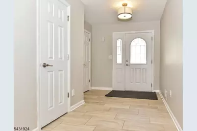 5 Hansen Pl, Wayne Twp., NJ 07470 - Photo 5