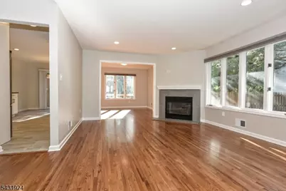 5 Hansen Pl, Wayne Twp., NJ 07470 - Photo 7