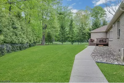 319 S Orange Ave, Livingston, NJ 07039 - Photo 25