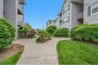 213 Stratford Pl, Bridgewater, NJ 08805 - Photo 25