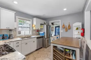 34 Decker Rd, Wanaque, NJ 07420 - Photo 9