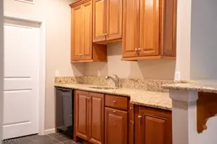 804 River Place, Butler, NJ 07405 - Photo 7