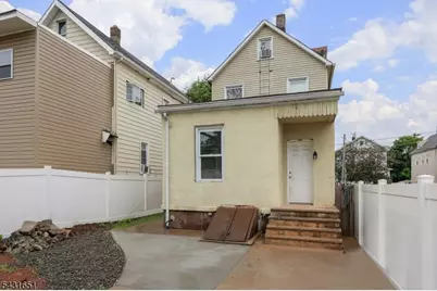 16 E 19th St, Linden, NJ 07036 - Photo 27