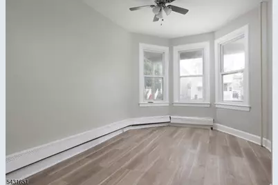 16 E 19th St, Linden, NJ 07036 - Photo 9