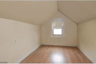 16 E 19th St, Linden, NJ 07036 - Photo 25