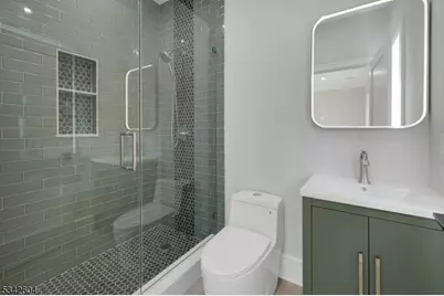 18 Lincoln Ave, Florham Park, NJ 07932 - Photo 39