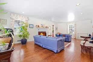 61 Western Dr, Millburn, NJ 07078 - Photo 3