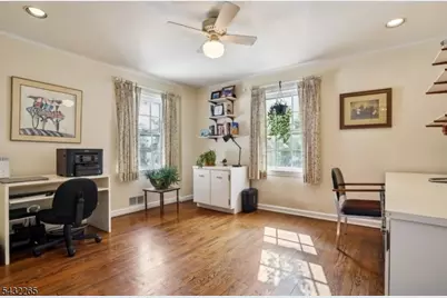 61 Western Dr, Millburn, NJ 07078 - Photo 9