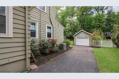 288 Seneca Pl, Westfield, NJ 07090 - Photo 33