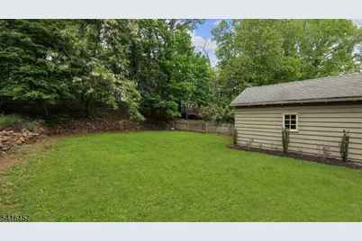 288 Seneca Pl, Westfield, NJ 07090 - Photo 41