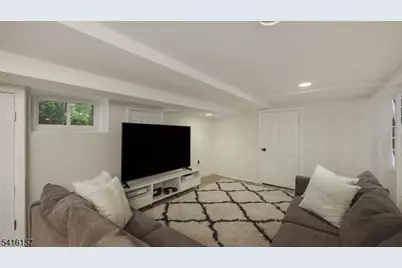 288 Seneca Pl, Westfield, NJ 07090 - Photo 31