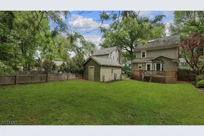 288 Seneca Pl, Westfield, NJ 07090 - Photo 39