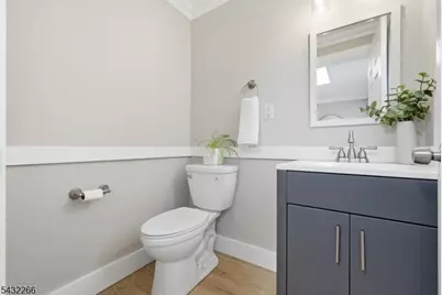 23 Center Ave, Little Falls Township, NJ 07424 - Photo 13