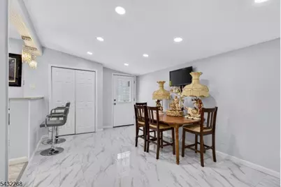 59 Railroad Ave, Phillipsburg, NJ 08865 - Photo 11
