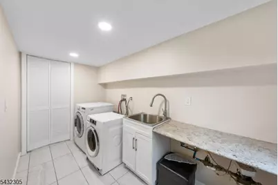 27 Alvin Ter, Springfield, NJ 07081 - Photo 17
