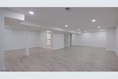 941 Beverly Dr, Westfield, NJ 07090 - Photo 29