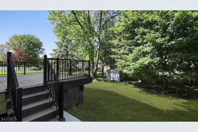 941 Beverly Dr, Westfield, NJ 07090 - Photo 37
