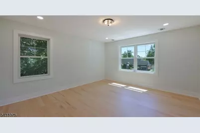 941 Beverly Dr, Westfield, NJ 07090 - Photo 23