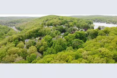 534 Hamburg Turnpike, West Milford, NJ 07480 - Photo 29