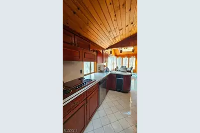 534 Hamburg Turnpike, West Milford, NJ 07480 - Photo 9