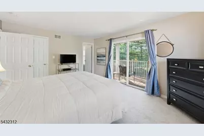166 Vista Dr, Hanover Township, NJ 07927 - Photo 15