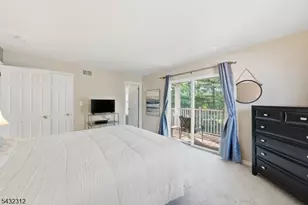 166 Vista Dr, Hanover Township, NJ 07927 - Photo 15