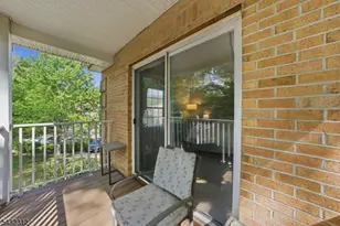 166 Vista Dr, Hanover Township, NJ 07927 - Photo 19