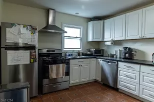 555 Jackson Ave, Rahway, NJ 07065 - Photo 9