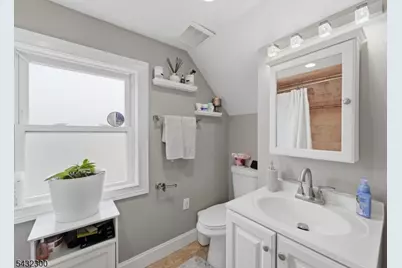32 Willard St, Garfield, NJ 07026 - Photo 21