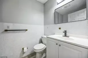 708 Ocean Ave, Jersey City, NJ 07305 - Photo 15