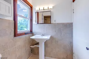 8 Garden Pl, Cranford Township, NJ 07016 - Photo 15
