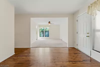 37 Giggleswick Way, Edison Twp., NJ 08820 - Photo 35