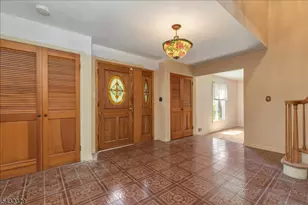 8 Branko Rd, Berkeley Heights Township, NJ 07922 - Photo 3