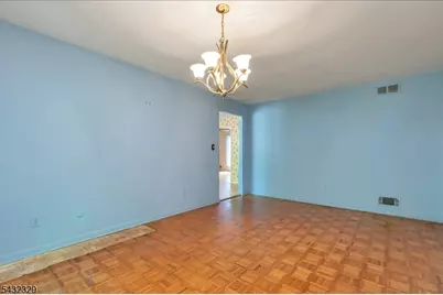 8 Branko Rd, Berkeley Heights Township, NJ 07922 - Photo 9