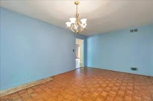 8 Branko Rd, Berkeley Heights Township, NJ 07922 - Photo 9
