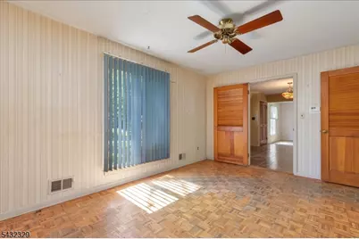 8 Branko Rd, Berkeley Heights Township, NJ 07922 - Photo 21