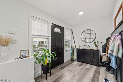 374 E 27th St, Paterson, NJ 07514 - Photo 3