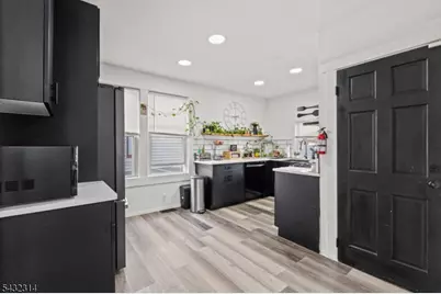 374 E 27th St, Paterson, NJ 07514 - Photo 9