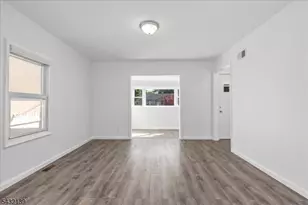 115 Carlisle Terrace, Plainfield, NJ 07062 - Photo 5
