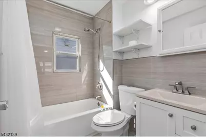 115 Carlisle Ter, Plainfield, NJ 07062 - Photo 15